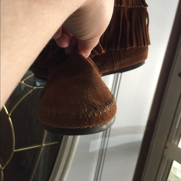 EUC Minnetonka fringed boots - Picture 5 of 7